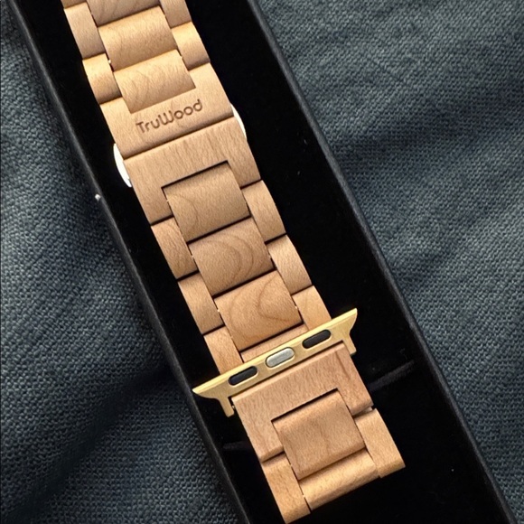 Everyday gray maple real wood 38/40 mm Apple Watch band NWT main image 6